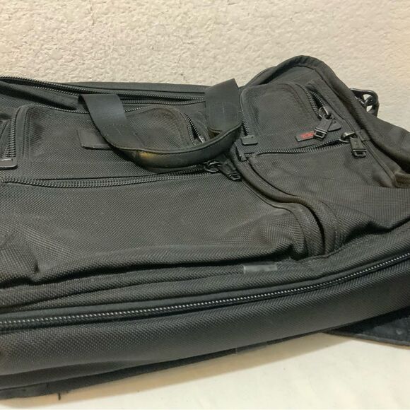 TUMI Black  alpha Ballistic expandable Laptop Business Briefcase - Picture 3 of 14